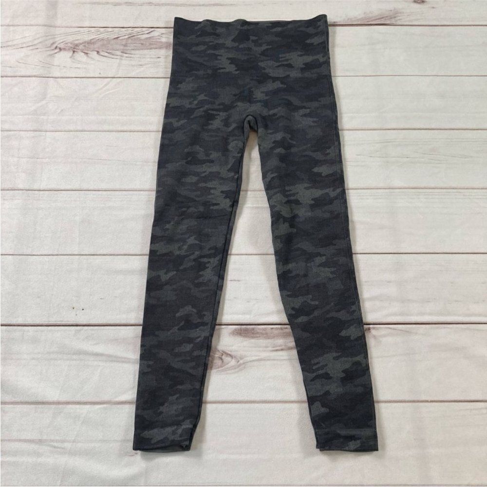 Spanx Women Gray Camouflage High Waisted Athletic Workout Leggings Size XS